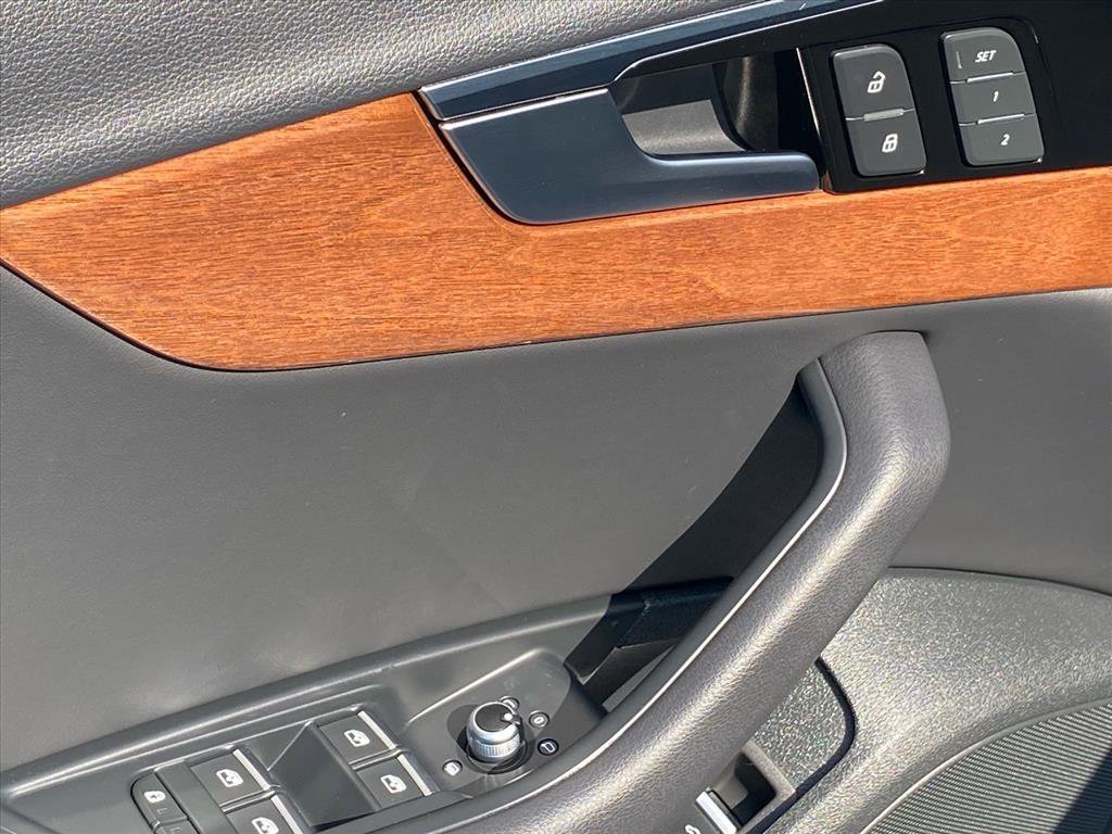 Used 2023 Audi A4 2.0T Premium w/ Convenience Package AWD/4WD image 19