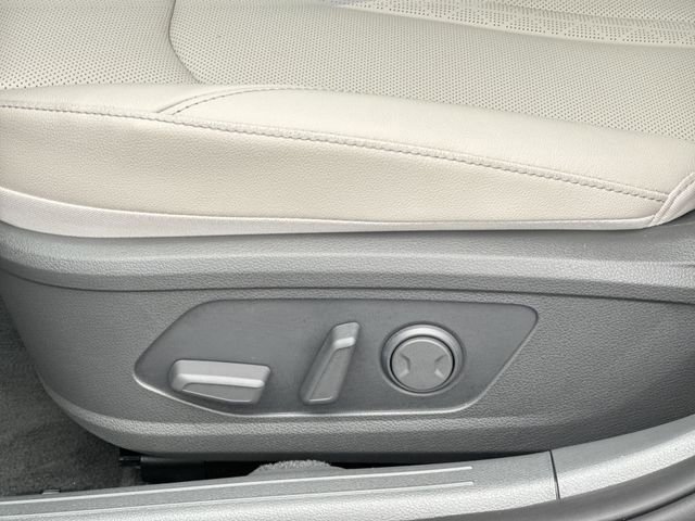 New 2026 Hyundai Sonata Limited FWD image 28