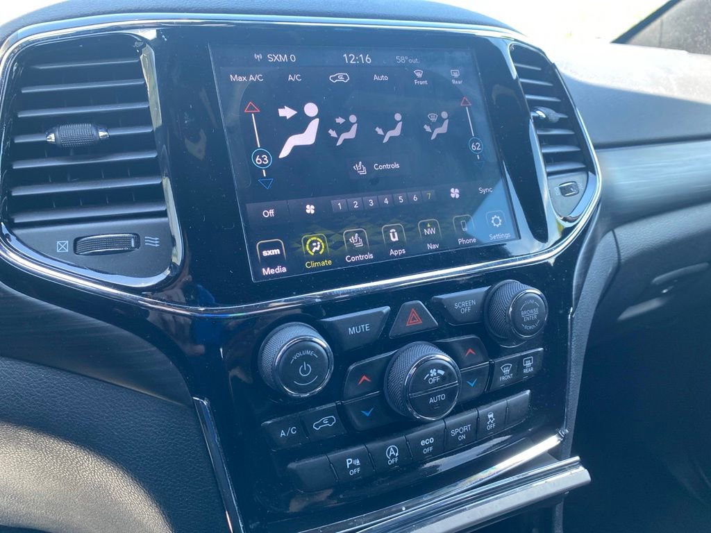 Used 2020 Jeep Grand Cherokee Altitude AWD/4WD image 16