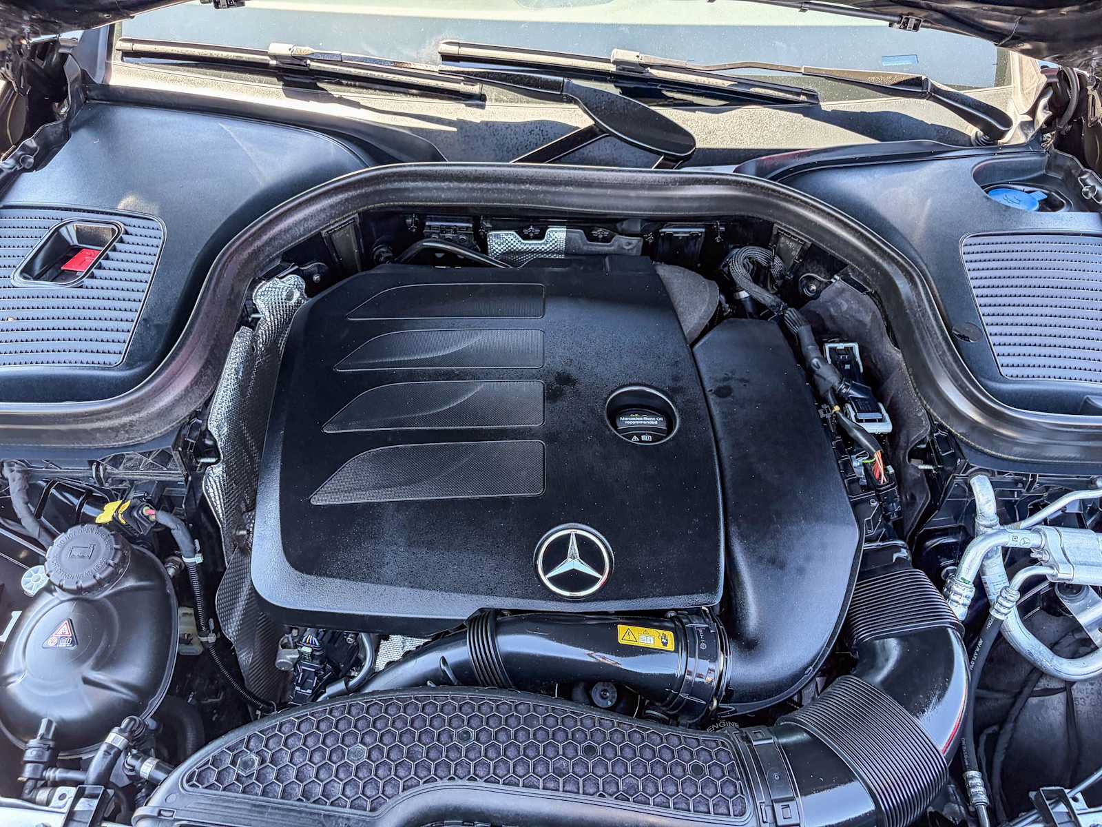 Used 2022 Mercedes-Benz GLC 300 4MATIC image 26