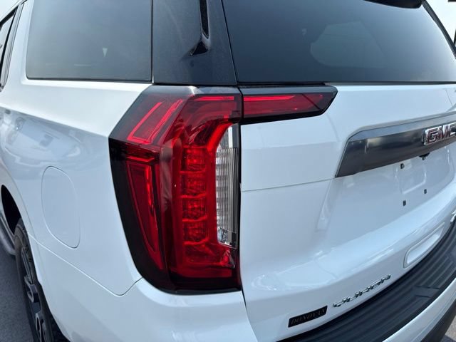 Used 2024 GMC Yukon XL AT4 w/ Technology Package AWD/4WD image 25
