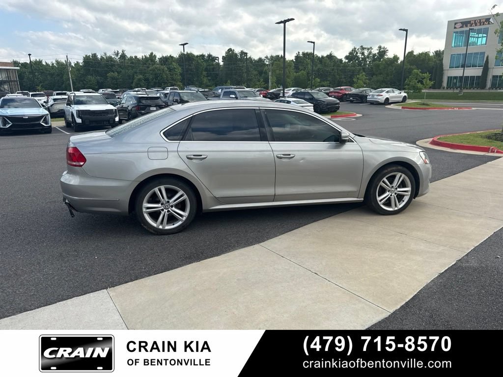 Used 2014 Volkswagen Passat TDI SEL Premium FWD image 11