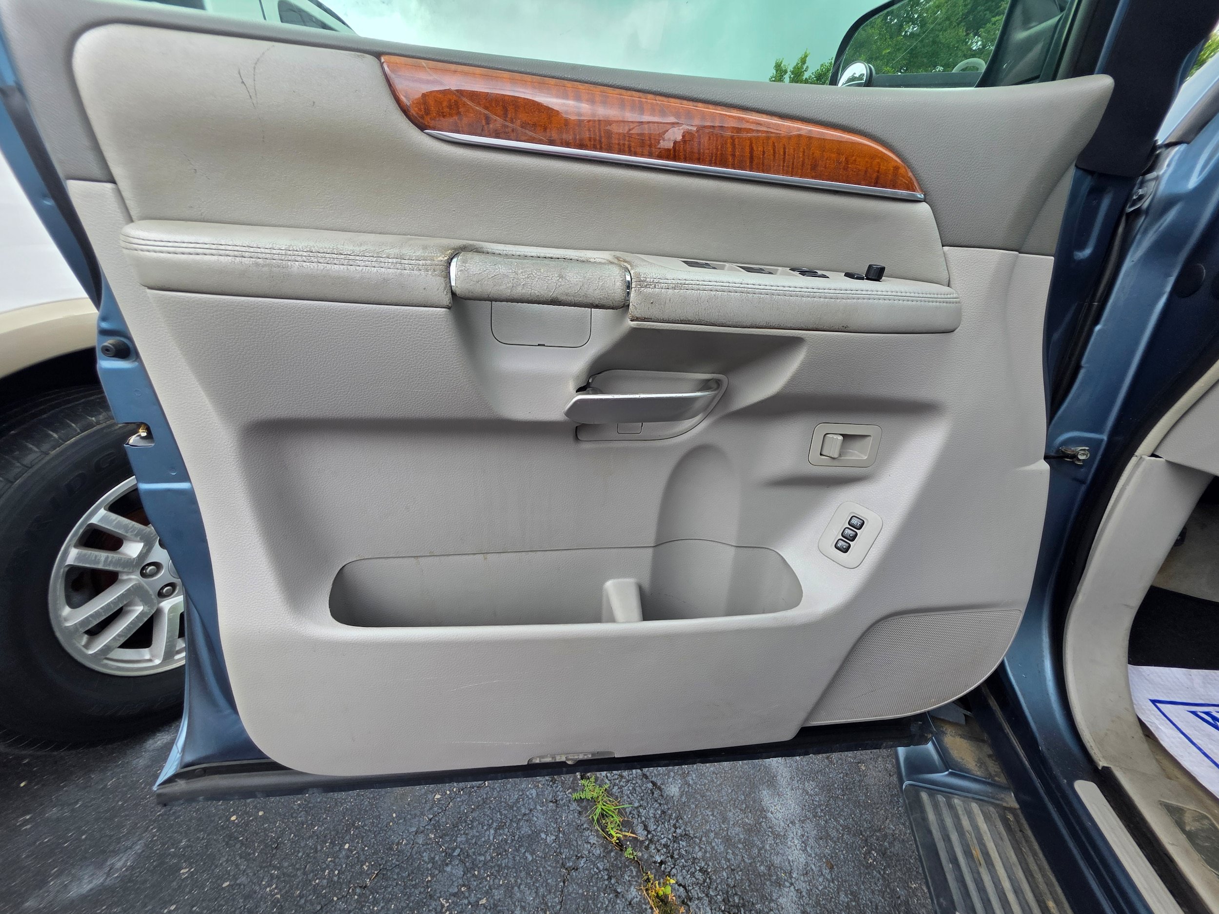 Used 2008 INFINITI QX56 4WD w/ Technology Pkg image 17