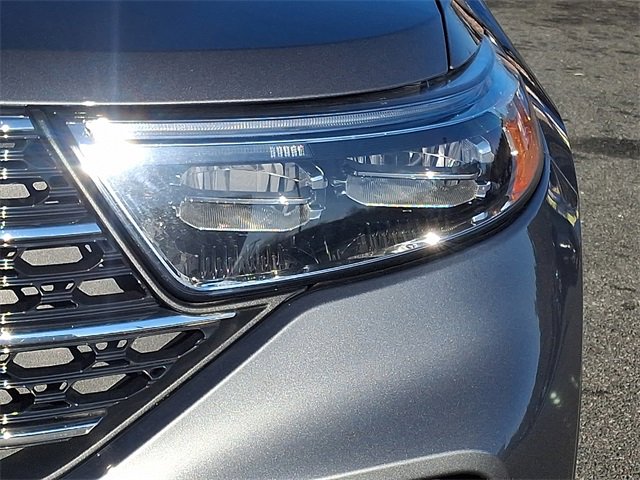 Used 2023 Ford Explorer XLT w/ Equipment Group 202A image 9