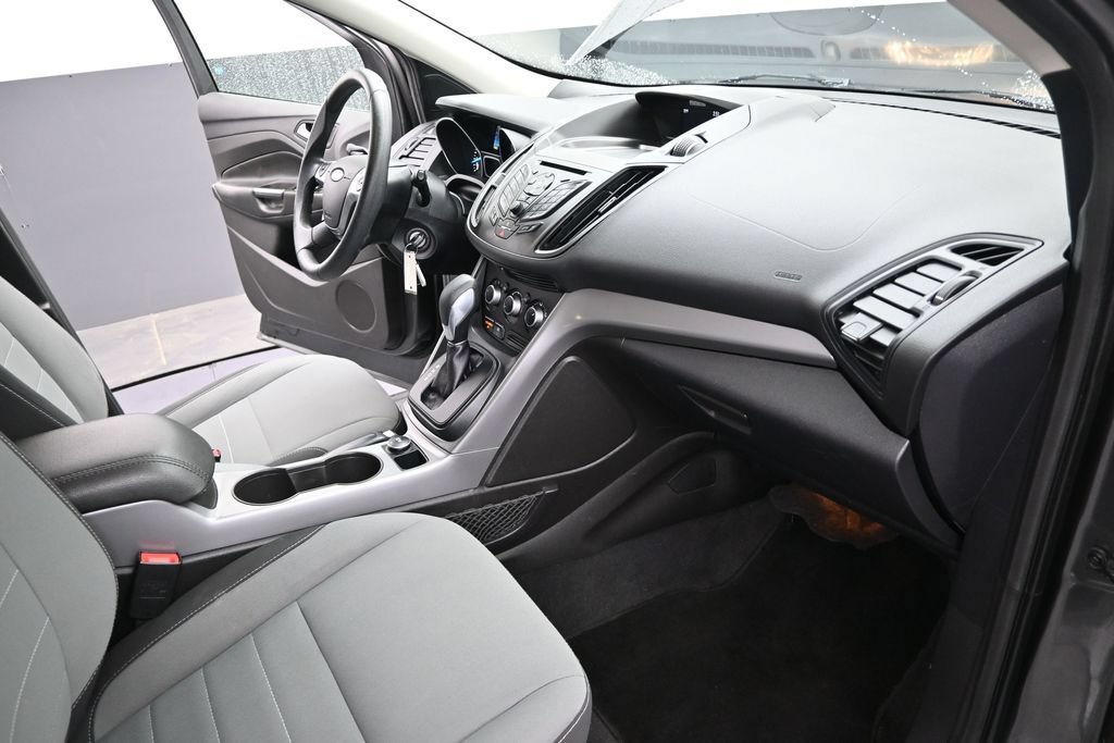 Used 2016 Ford Escape SE FWD image 25