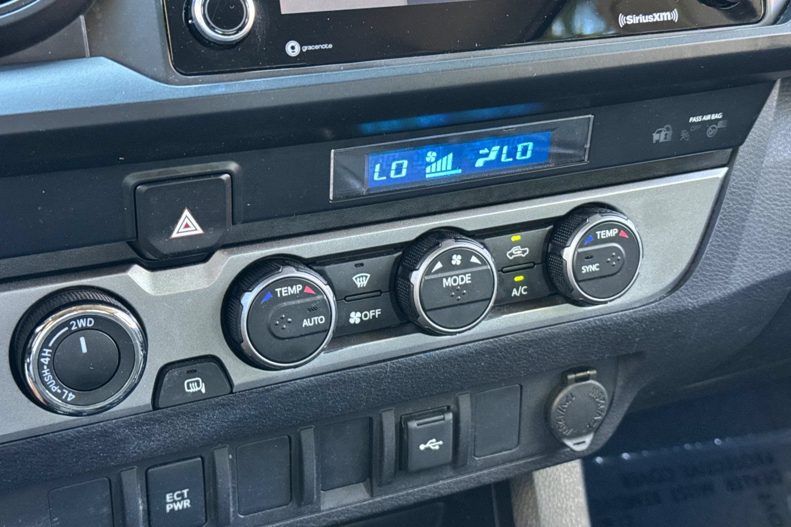 Used 2022 Toyota Tacoma SR AWD/4WD image 19