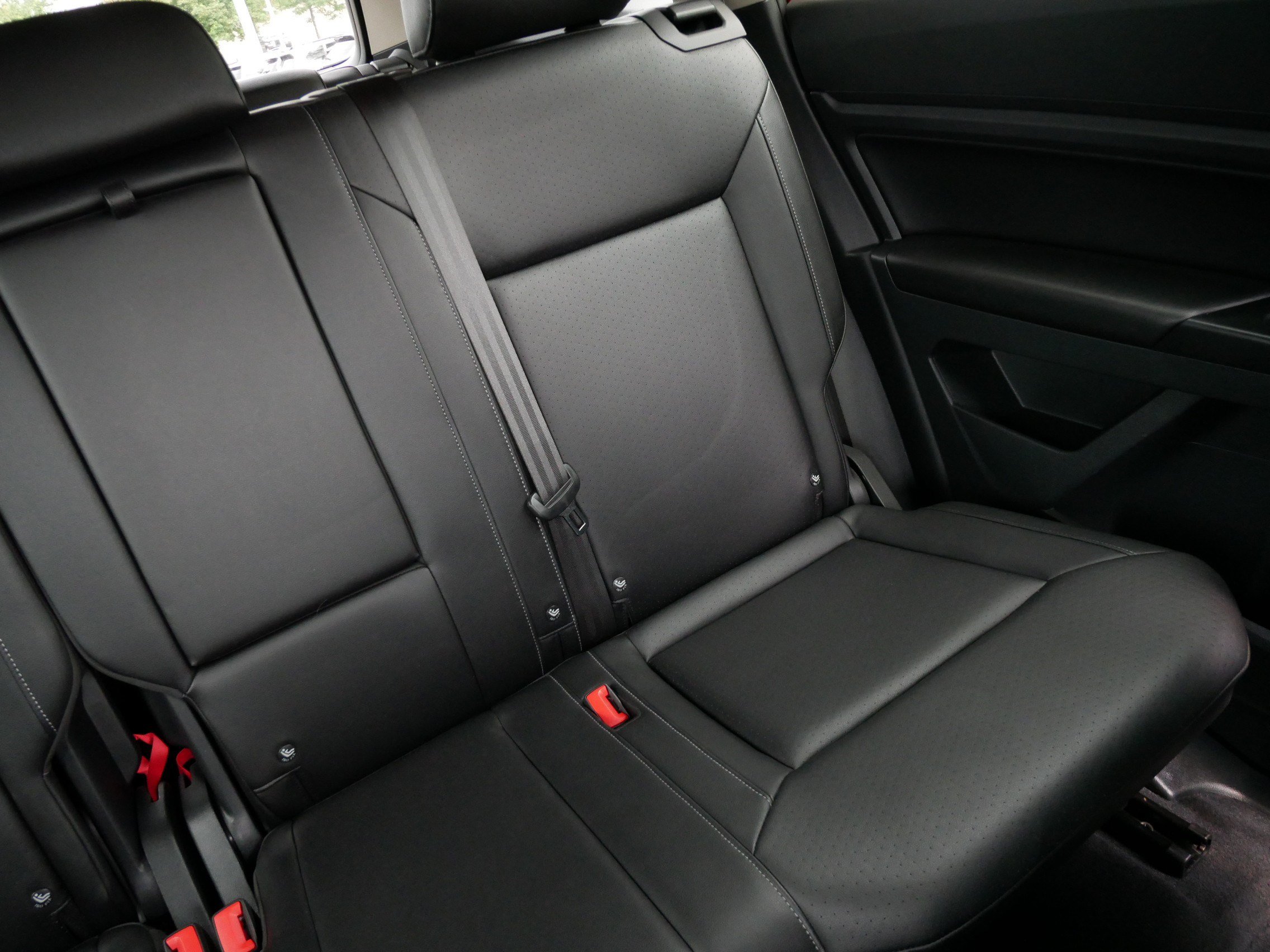 Used 2018 Volkswagen Atlas SE FWD image 14