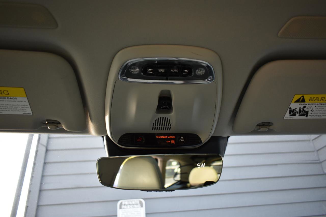 Used 2019 Volvo XC60 T8 Inscription w/ Advanced Package image 45