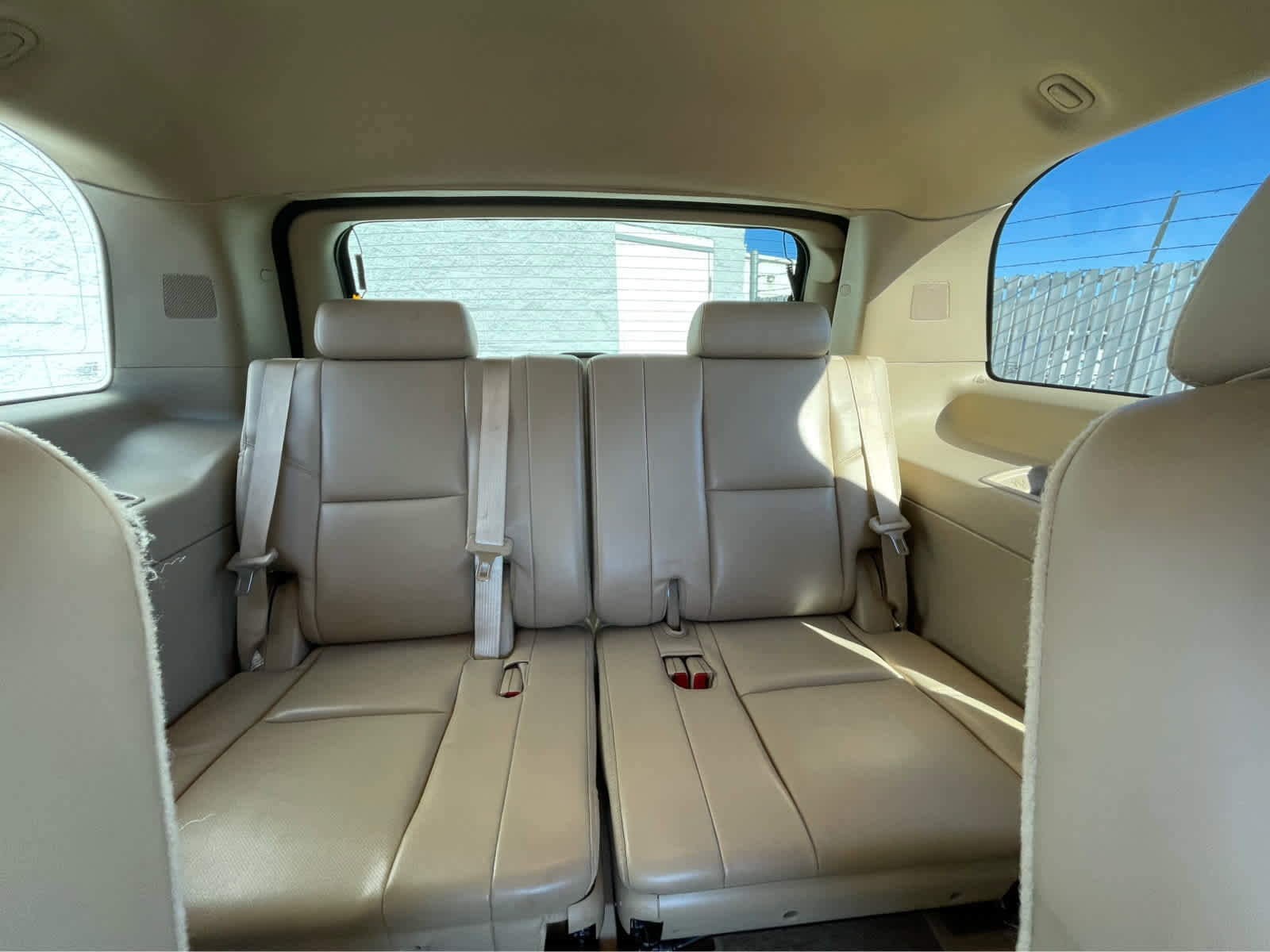 Used 2014 Cadillac Escalade Premium image 27