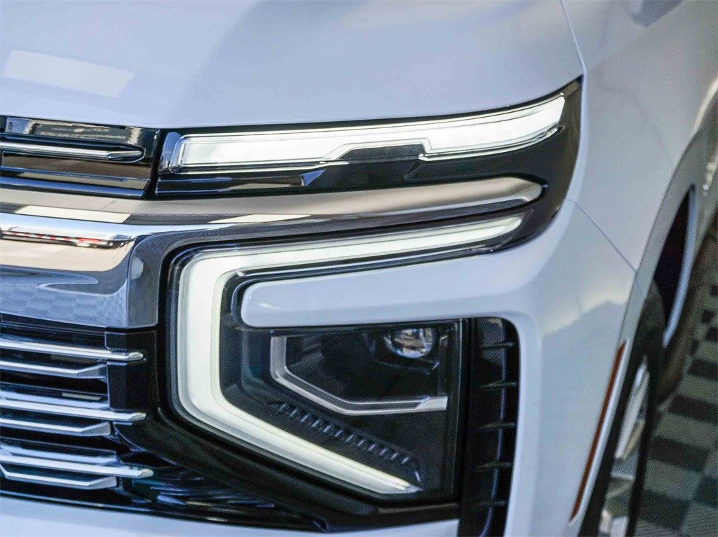 New 2026 Chevrolet Suburban Premier w/ Sun And Tow Package image 5