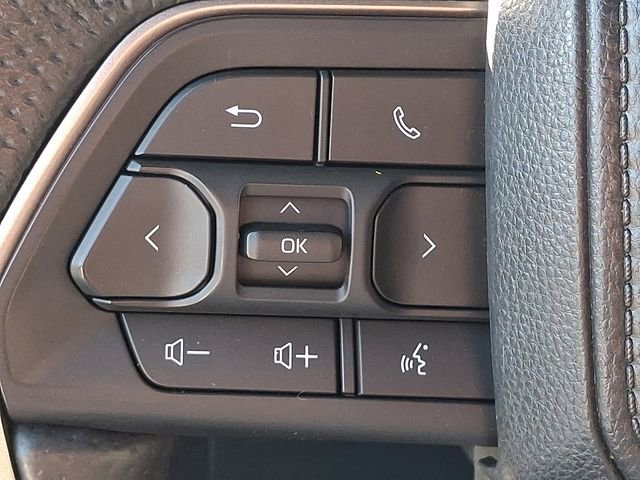 Used 2024 Toyota Tacoma TRD Off-Road AWD/4WD image 21