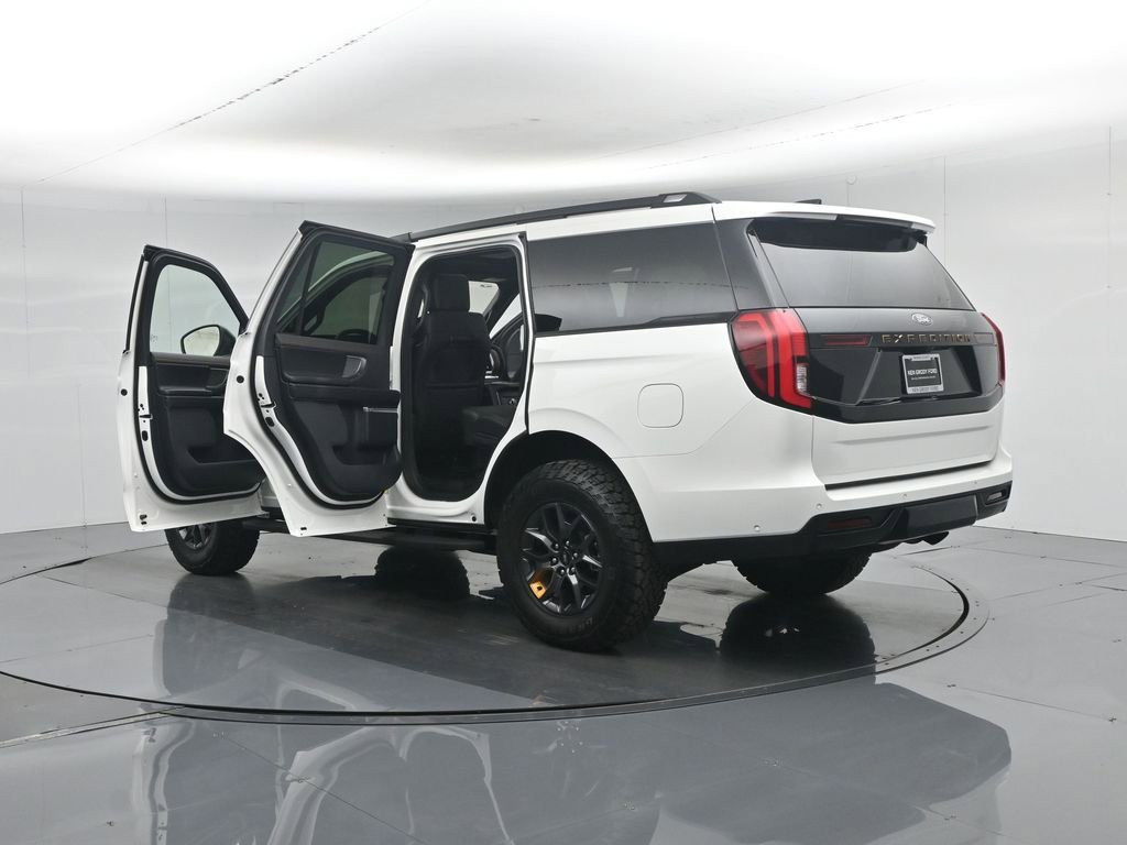Used 2025 Ford Expedition Tremor AWD/4WD image 41