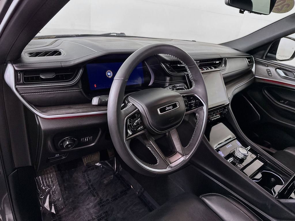 Certified 2023 Jeep Grand Cherokee L Overland w/ Luxury Tech Group IV image 15