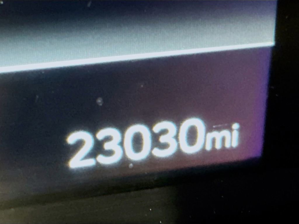 Used 2023 Hyundai Venue Limited image 12