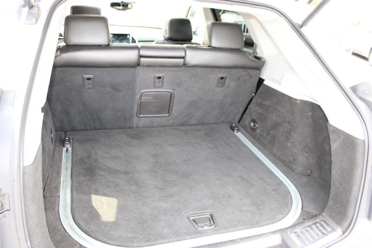 Used 2016 Cadillac SRX Luxury w/ Driver Awareness Package image 26