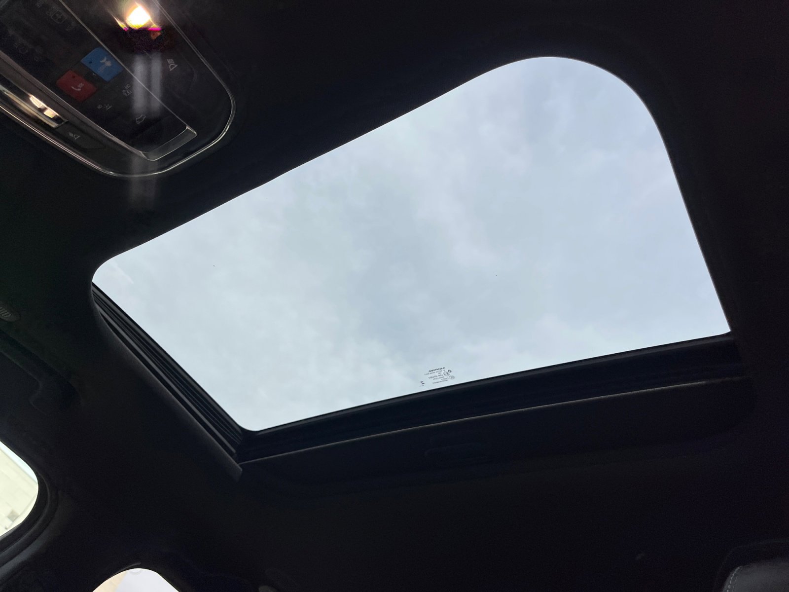 Used 2025 Jeep Grand Cherokee L Laredo image 30