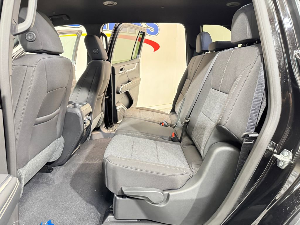 New 2026 GMC Acadia Elevation image 10