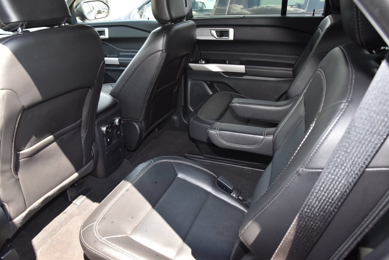 Used 2024 Ford Explorer Limited AWD/4WD image 10