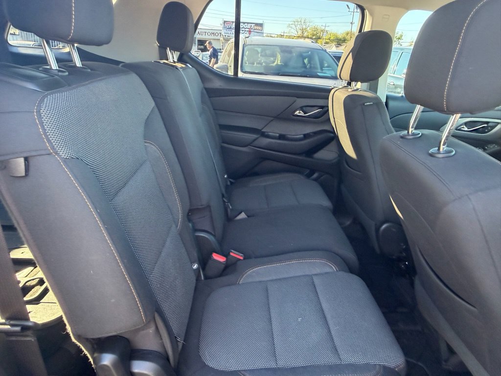 Used 2020 Chevrolet Traverse LS w/ LPO, Floor Liner Package FWD image 15