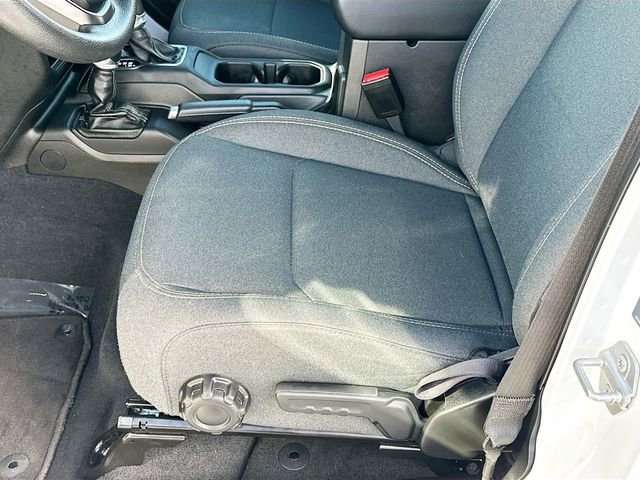 Used 2024 Jeep Wrangler Sport AWD/4WD image 18