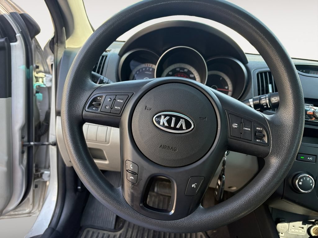 Used 2010 Kia Forte EX FWD image 11