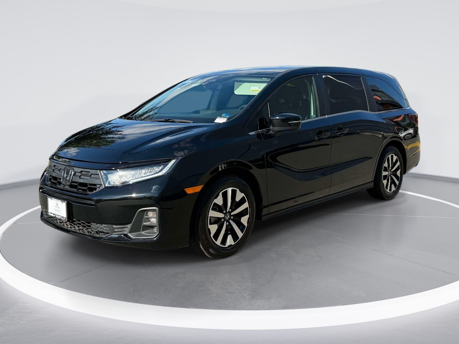 Certified 2026 Honda Odyssey EX-L image 5