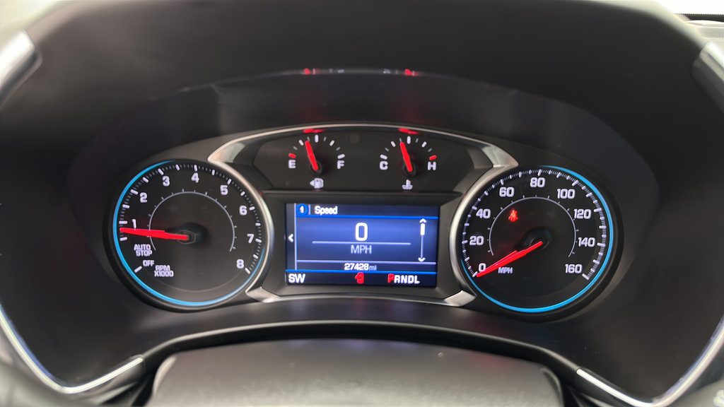 Used 2023 Chevrolet Equinox LT FWD image 17