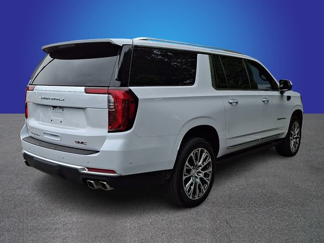 Used 2026 GMC Yukon XL Denali w/ Sun & Power Step Package AWD/4WD image 4