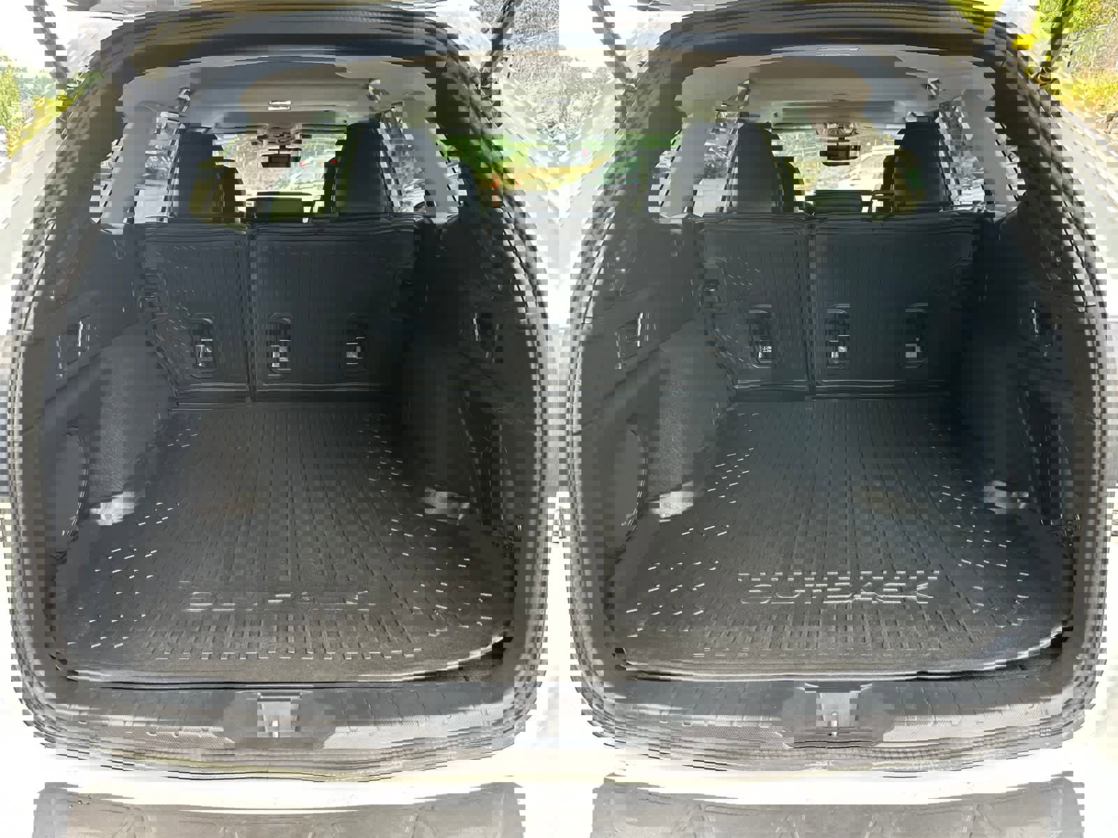 Used 2023 Subaru Outback Limited image 25