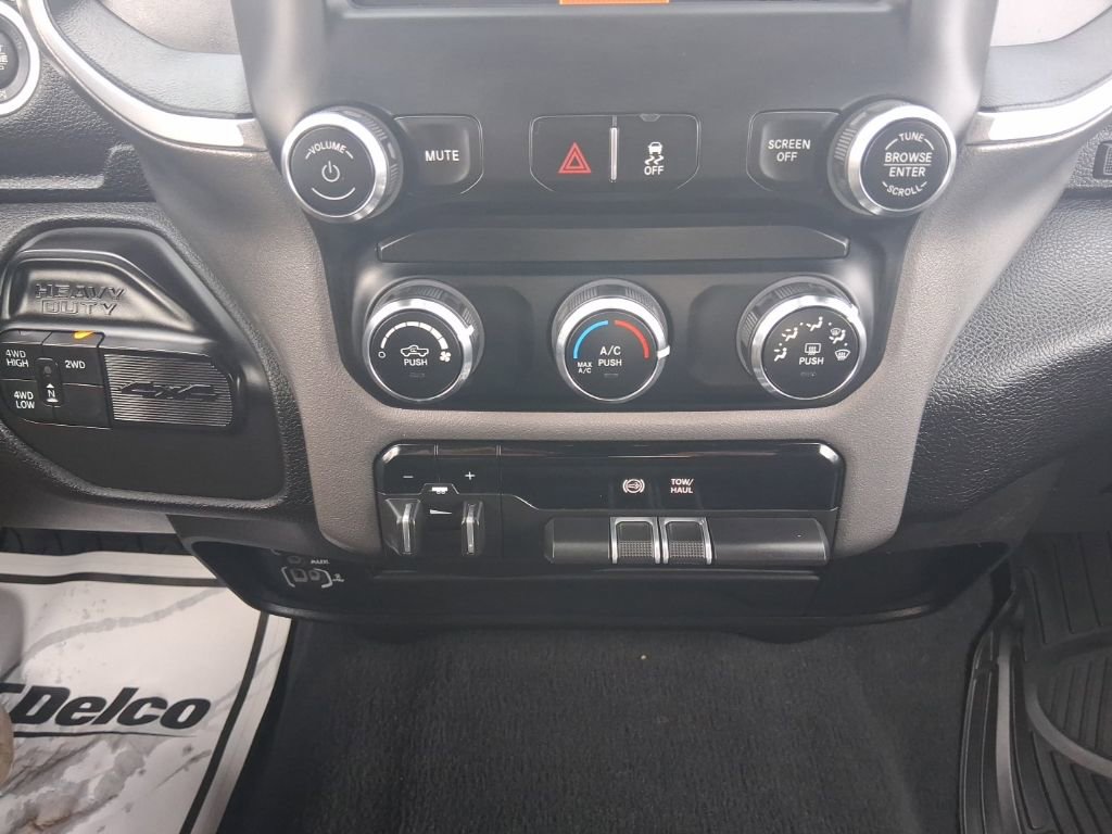 Used 2024 RAM 3500 Big Horn image 21