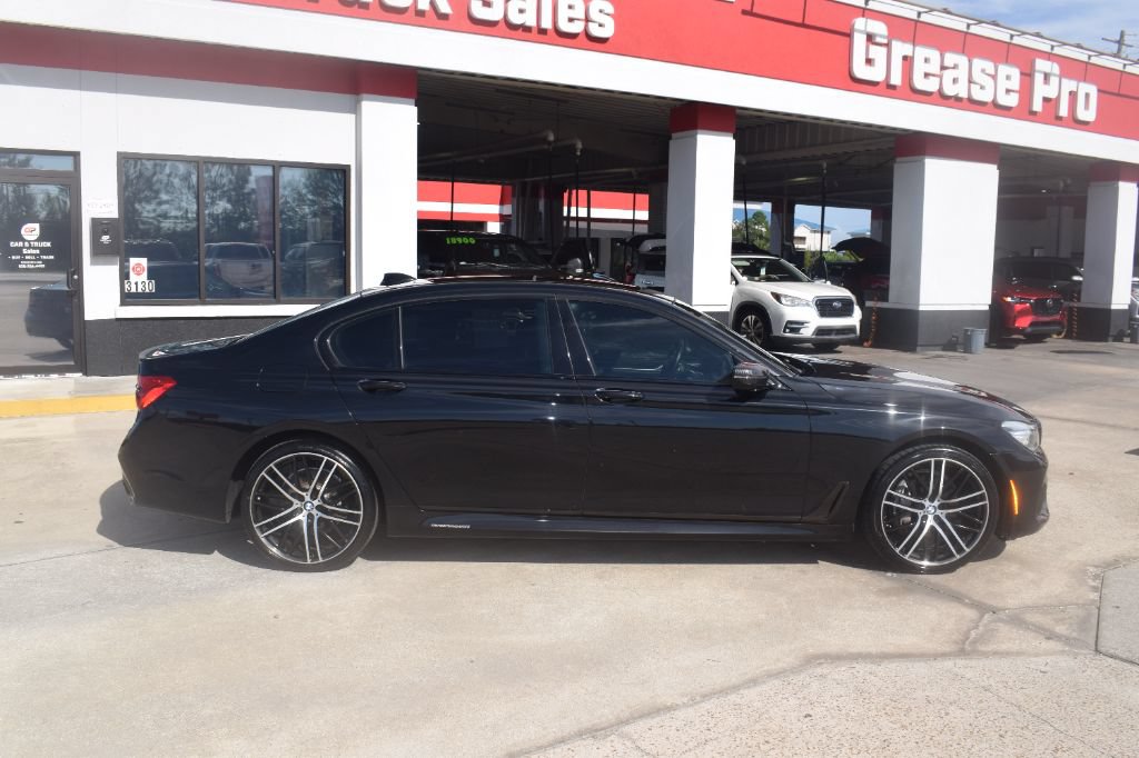 Used 2018 BMW 740i RWD image 3
