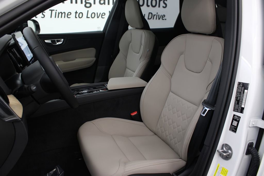 New 2026 Volvo XC60 B5 Plus w/ Protection Package Premier image 15