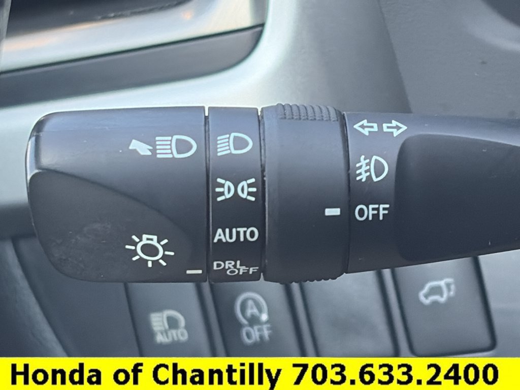 Used 2019 Toyota Highlander XLE AWD/4WD image 10