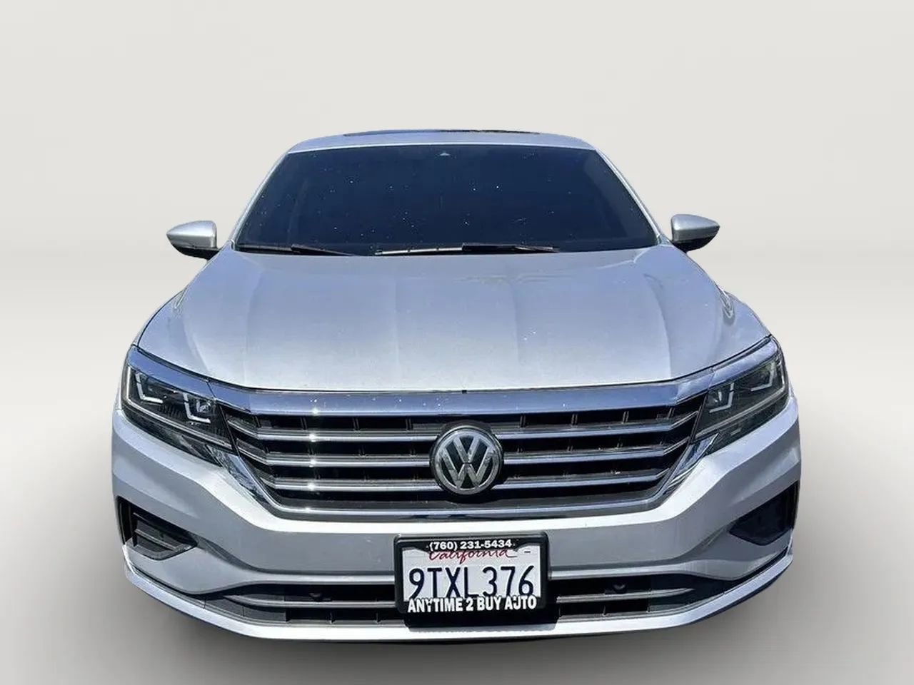 Used 2020 Volkswagen Passat 2.0T SEL FWD image 5