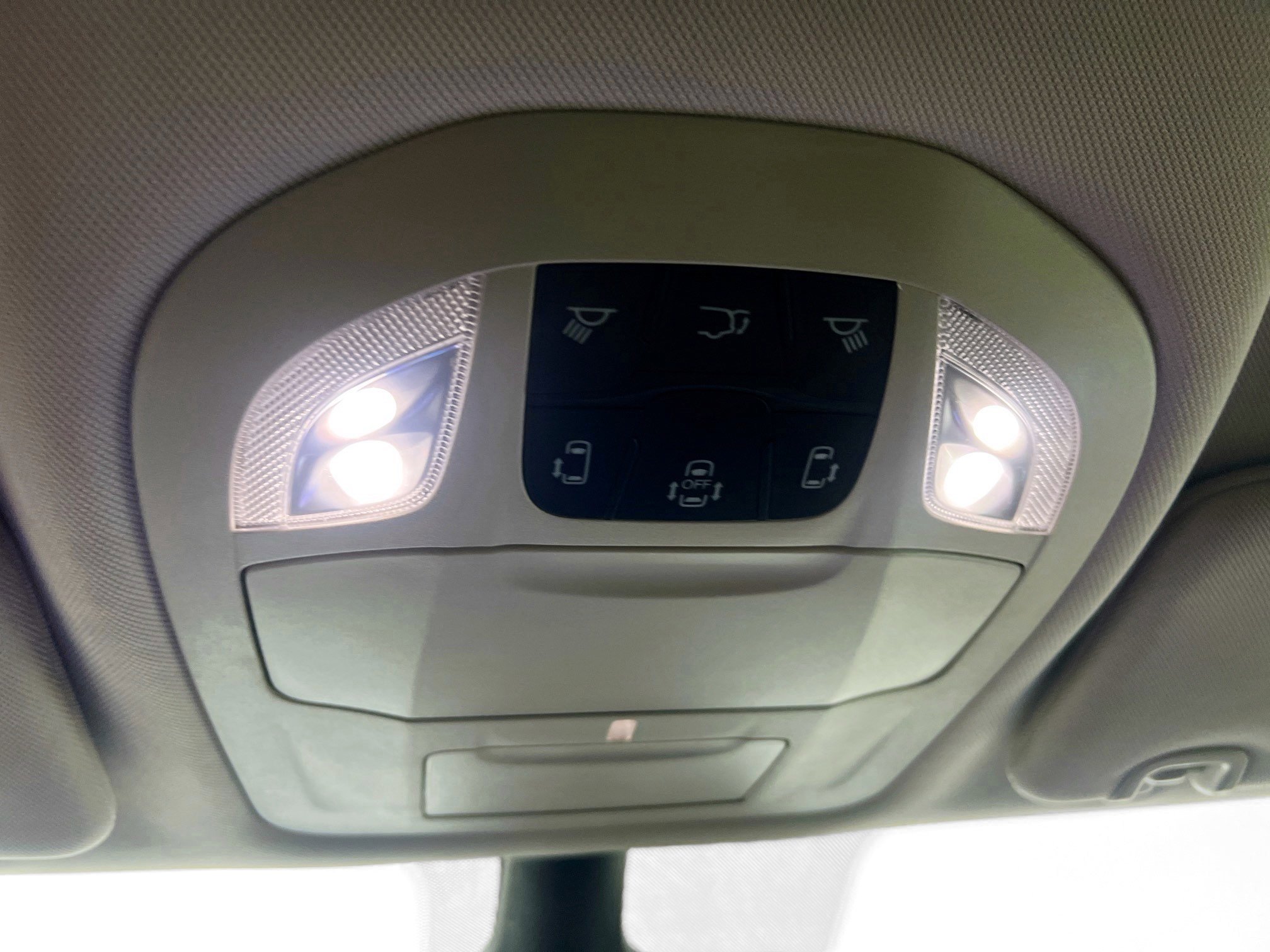 Used 2024 Chrysler Pacifica Touring-L image 22