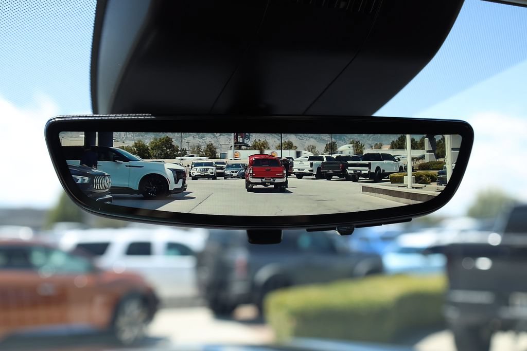 New 2026 GMC Yukon AT4 w/ AT4 Premium Plus Package AWD/4WD image 16