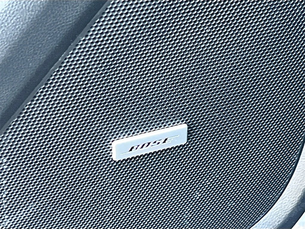 Used 2023 Chevrolet Traverse RS image 19