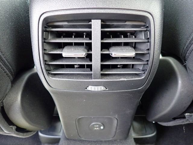 Used 2022 Ford Escape SE w/ Cold Weather Package image 18