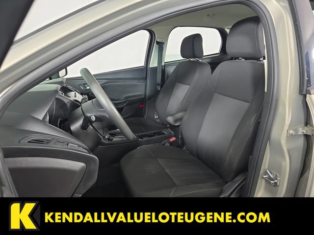 Used 2015 Ford Focus SE FWD image 22