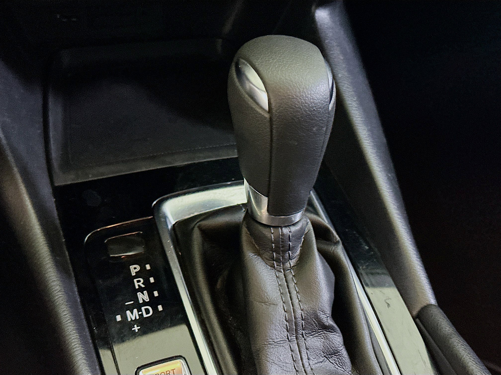 Used 2017 MAZDA MAZDA3 Sport image 25