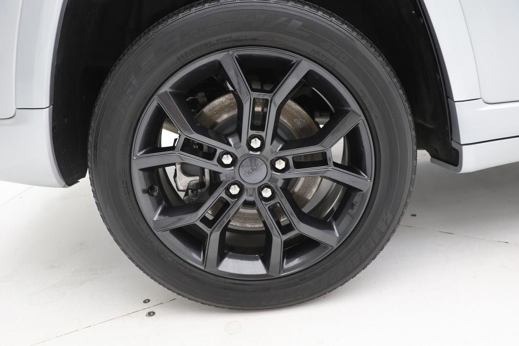 Used 2023 Jeep Grand Cherokee 30th Anniversary image 10