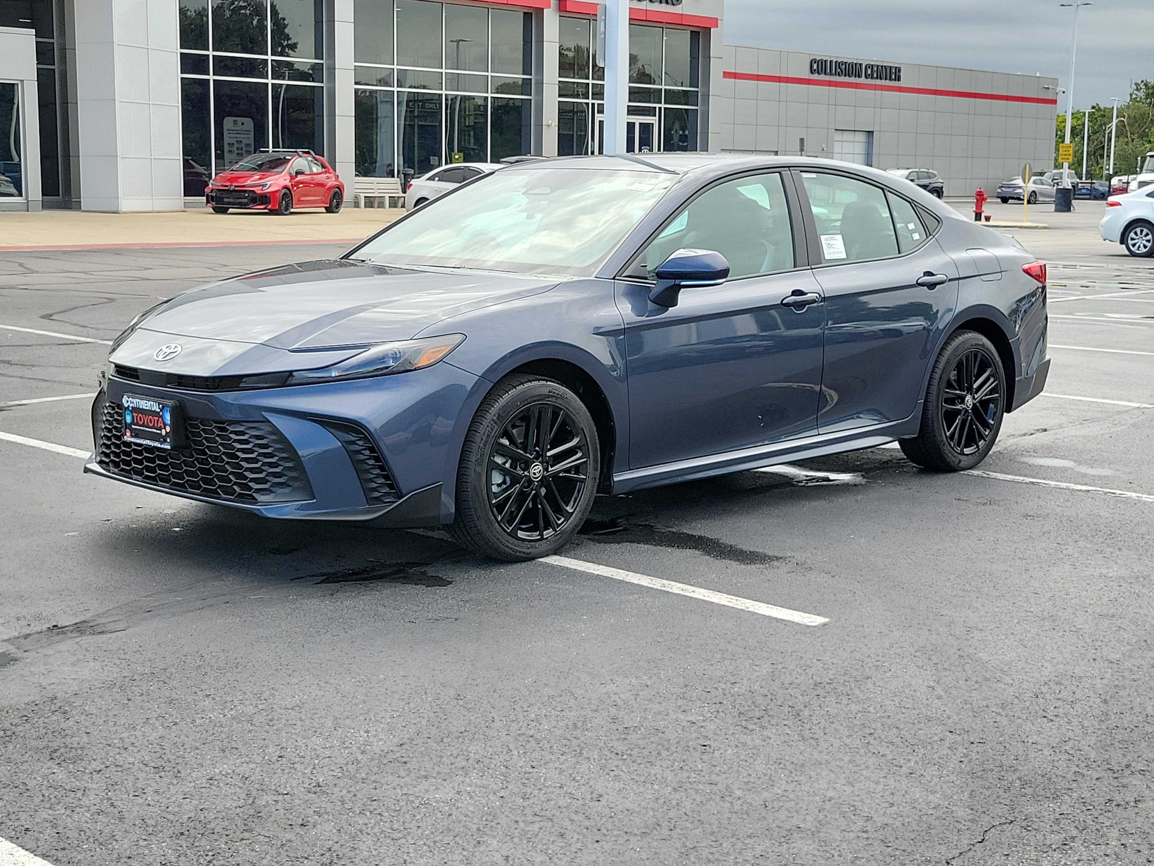 New 2026 Toyota Camry SE w/ Convenience Package AWD/4WD image 3