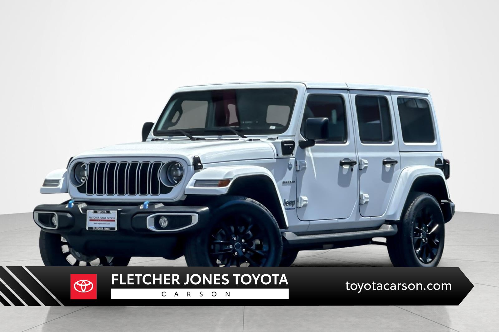 Used 2024 Jeep Wrangler Unlimited Sahara AWD/4WD image 1