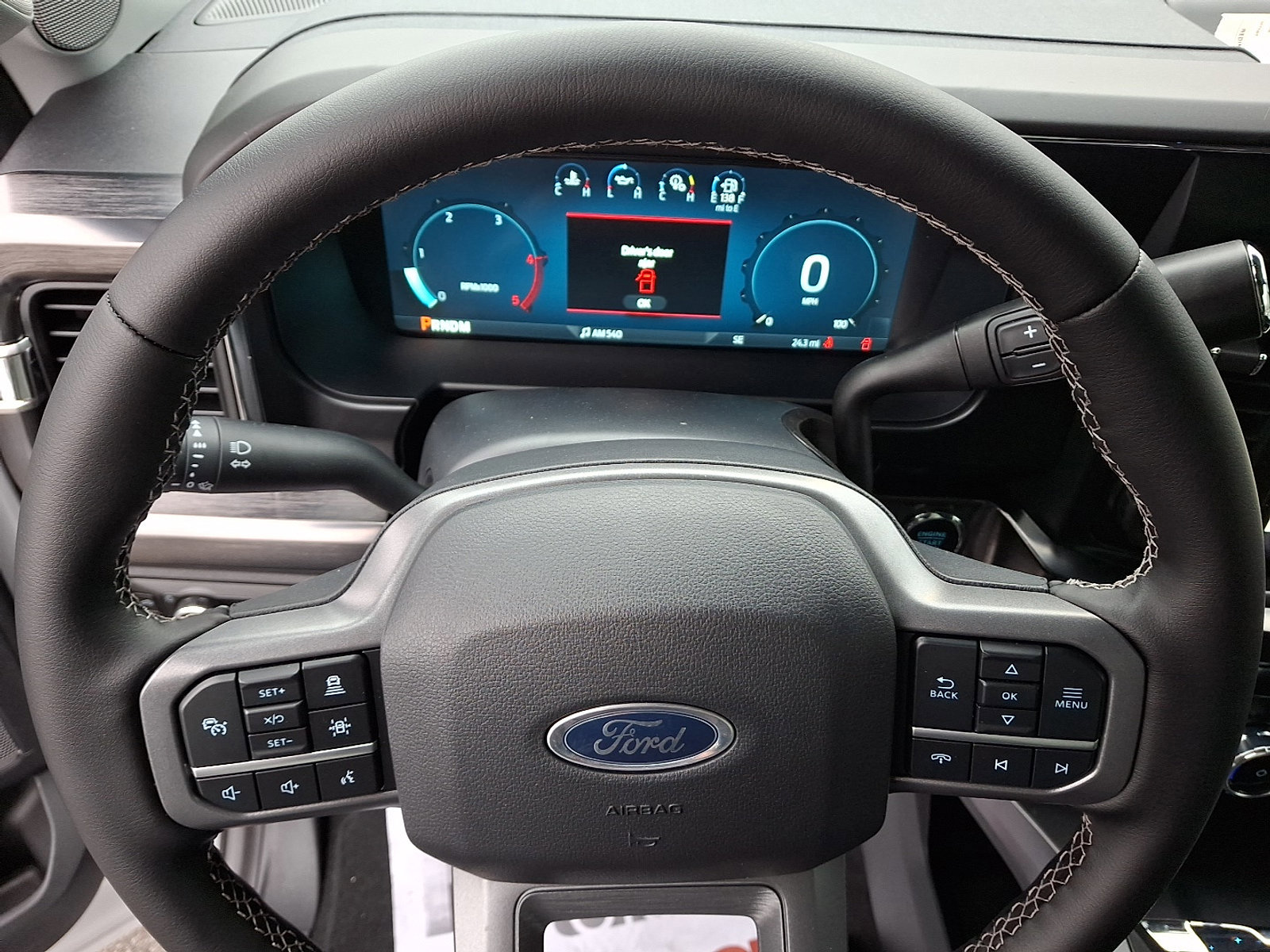 New 2026 Ford F250 Lariat w/ Black Appearance Package image 9