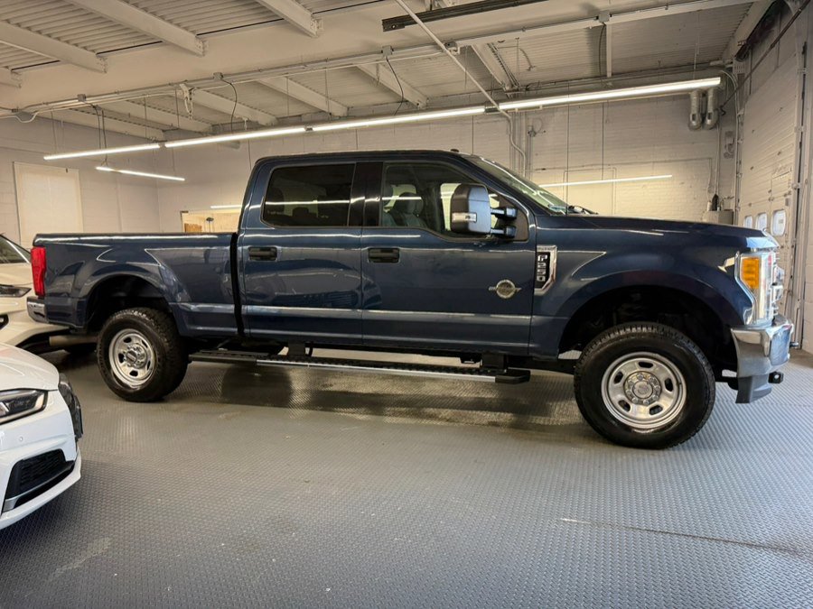 Used 2017 Ford F250 XLT w/ Snow Plow Prep Package image 6