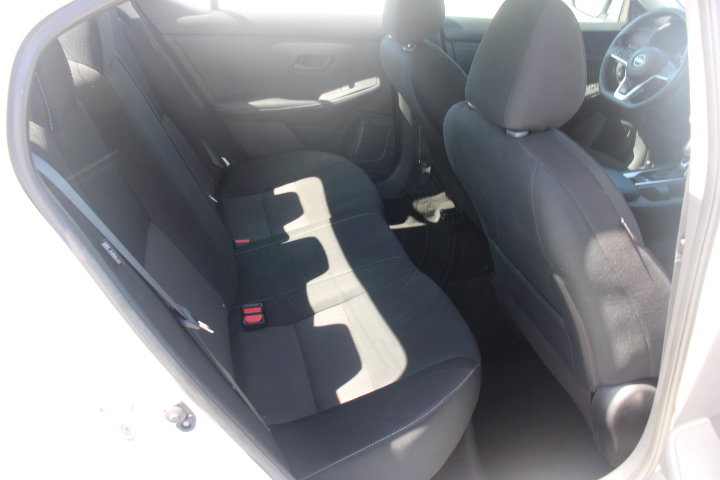 Used 2025 Nissan Sentra SV FWD image 16