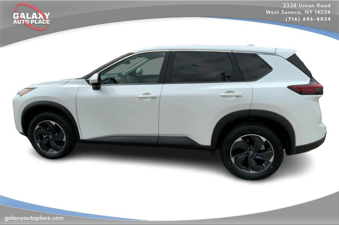 Used 2025 Nissan Rogue SV AWD/4WD image 8