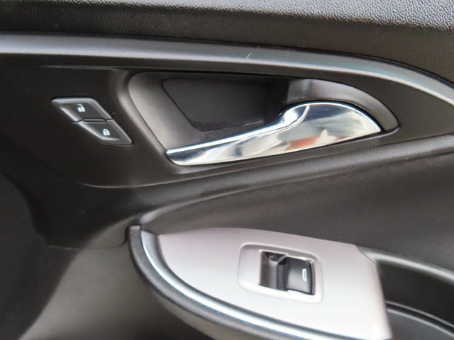 Used 2020 Chevrolet Malibu LT FWD image 34