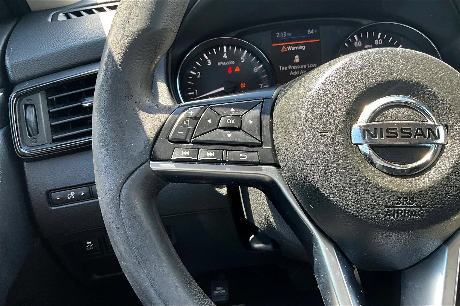 Used 2019 Nissan Rogue S AWD/4WD image 9