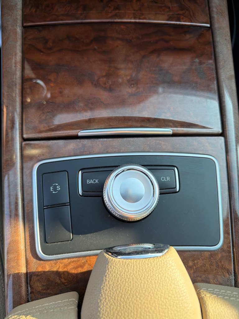 Used 2012 Mercedes-Benz E 350 4MATIC Sedan image 23